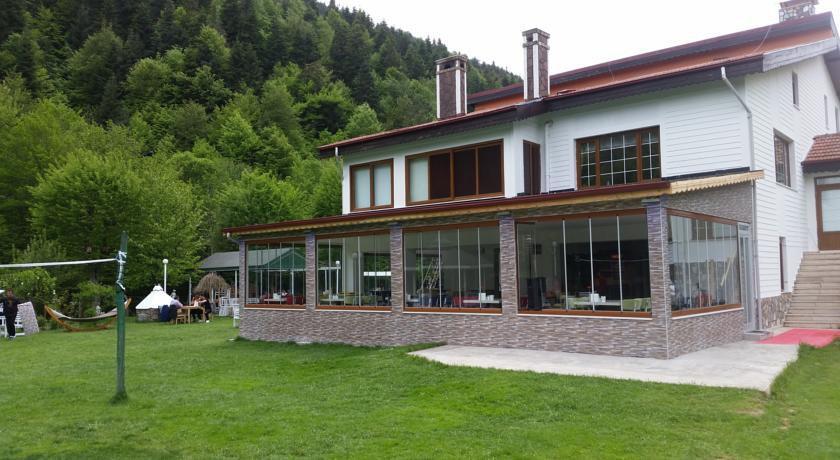 Abant Bahceli Kosk Hotel Akcaalan ภายนอก รูปภาพ