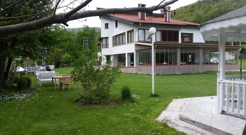 Abant Bahceli Kosk Hotel Akcaalan ภายนอก รูปภาพ