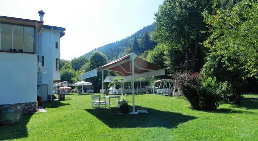 Abant Bahceli Kosk Hotel Akcaalan ภายนอก รูปภาพ
